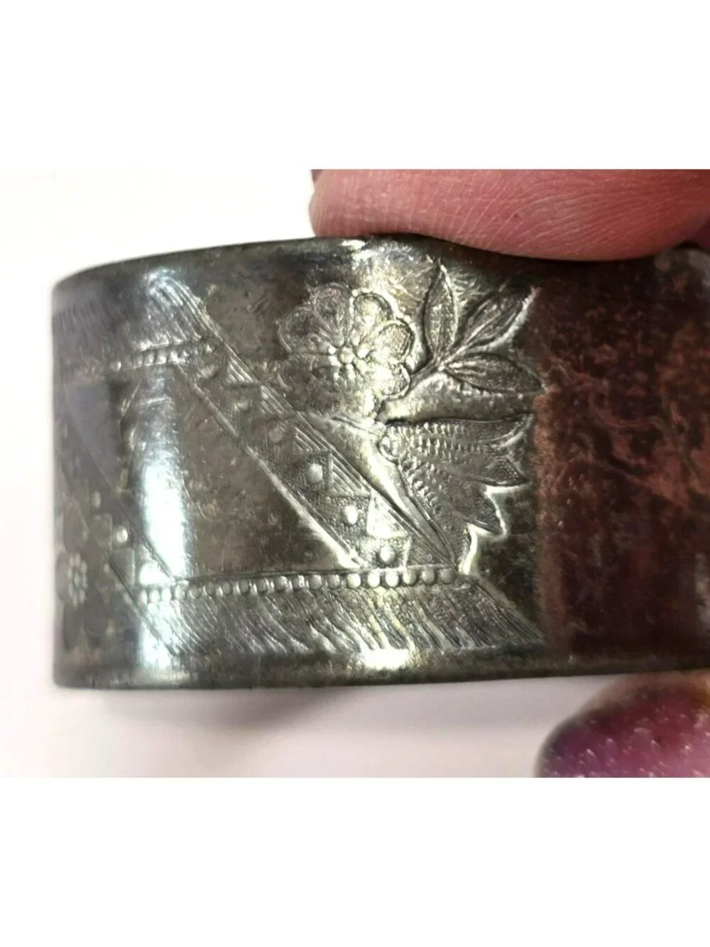 Vintage Silver Tone Floral Etched 1.5